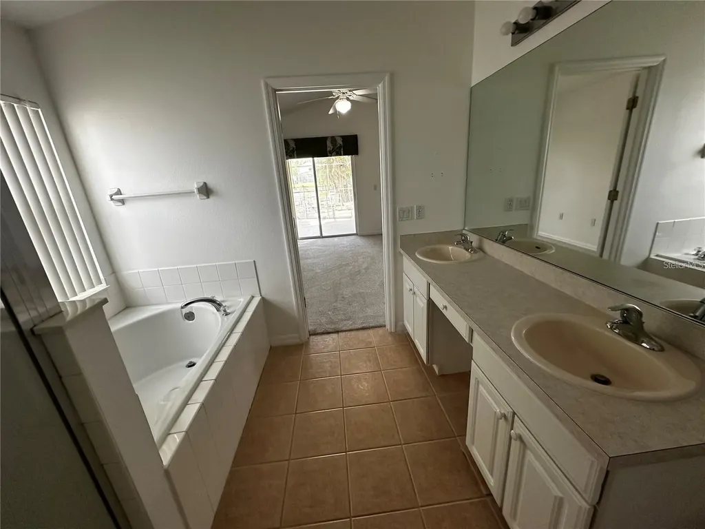 4795 Cumbrian Lakes Drive Kissimmee FL 34746