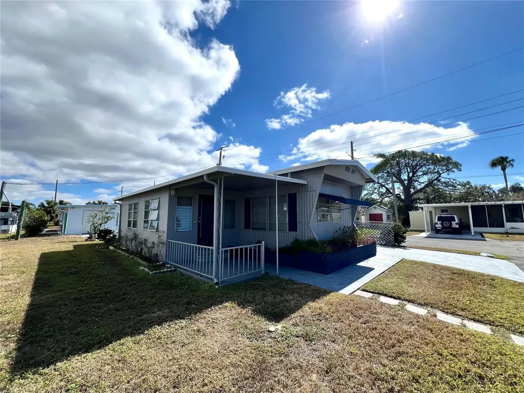 5203 7th C Street E Bradenton FL 34203