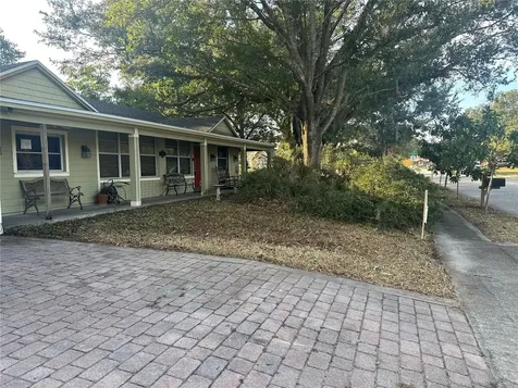 518 Poinsettia Lane Kissimmee FL 34744