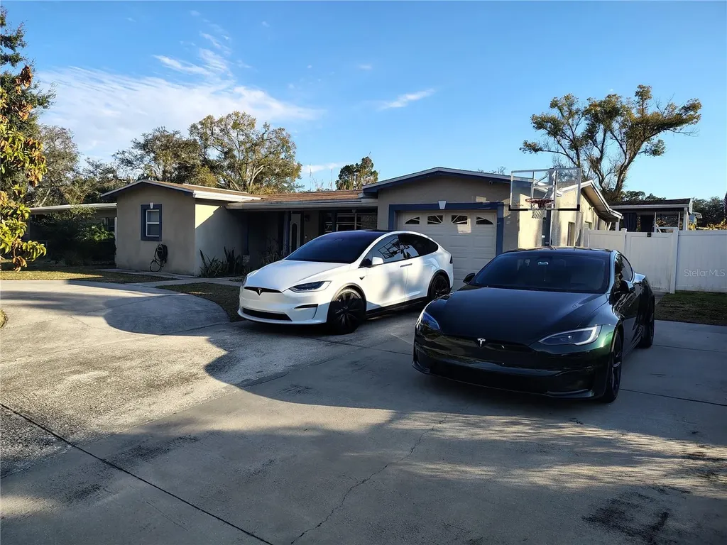 5309 Nancy Street Tampa FL 33617