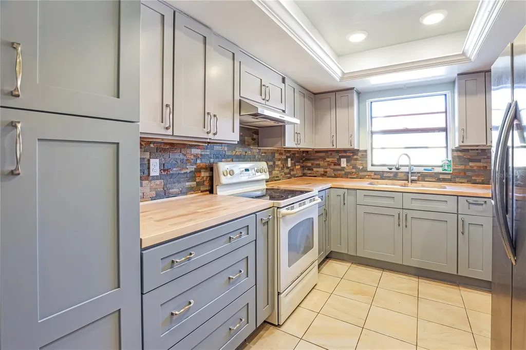 1403 56th Street W Bradenton FL 34209