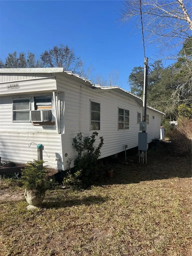 118 Creekside Road Satsuma FL 32189
