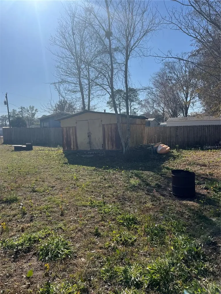 118 Creekside Road Satsuma FL 32189