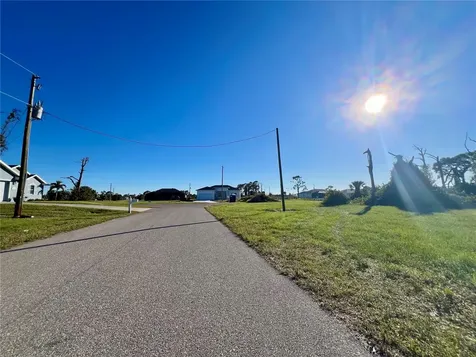 8 Pennant Place Placida FL 33946