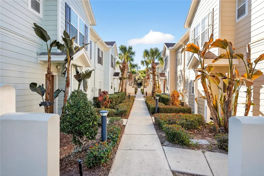 2950 Lucayan Harbour Circle Kissimmee FL 34746