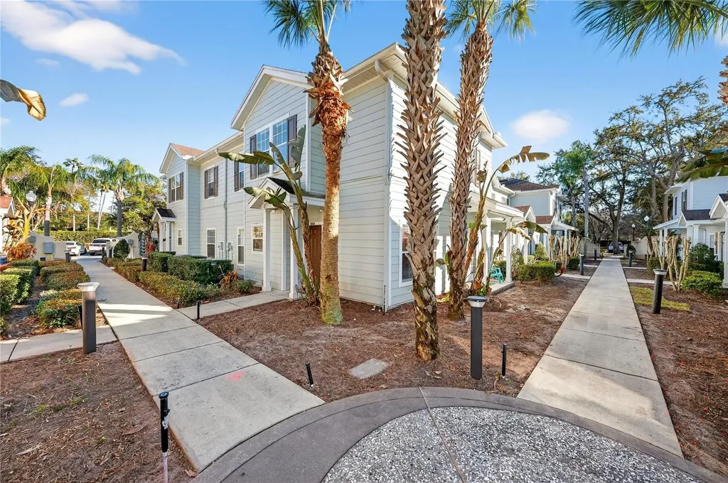 2950 Lucayan Harbour Circle Kissimmee FL 34746