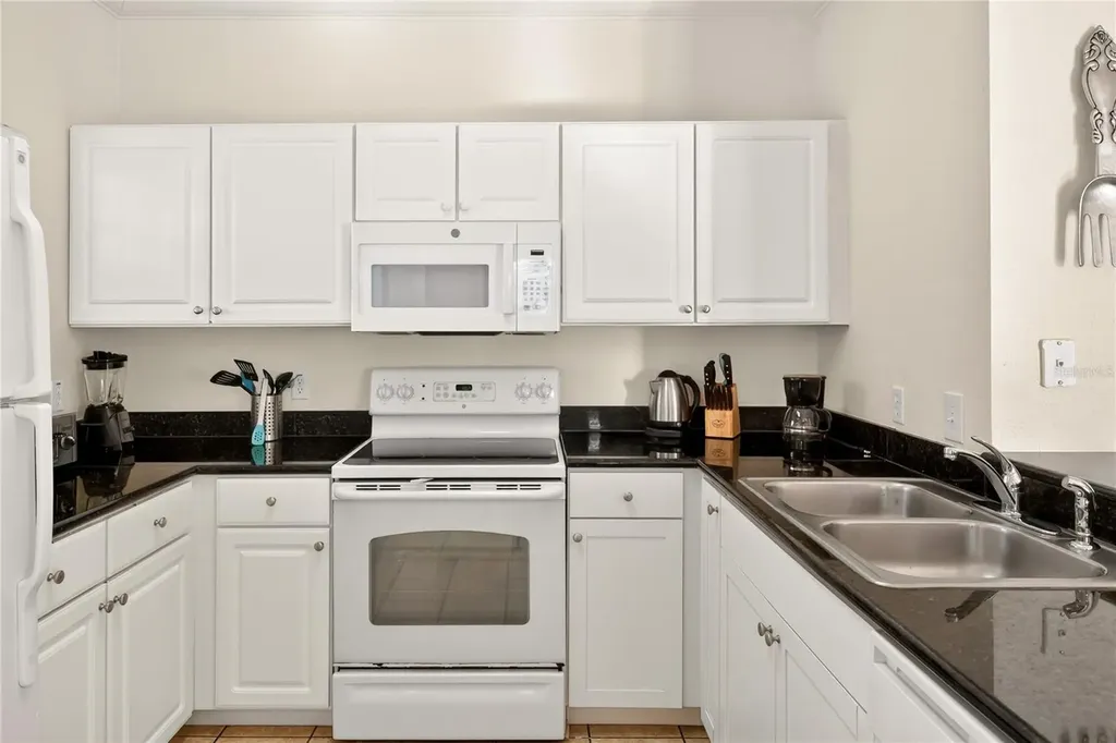 2950 Lucayan Harbour Circle Kissimmee FL 34746