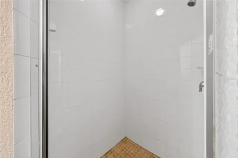 2950 Lucayan Harbour Circle Kissimmee FL 34746