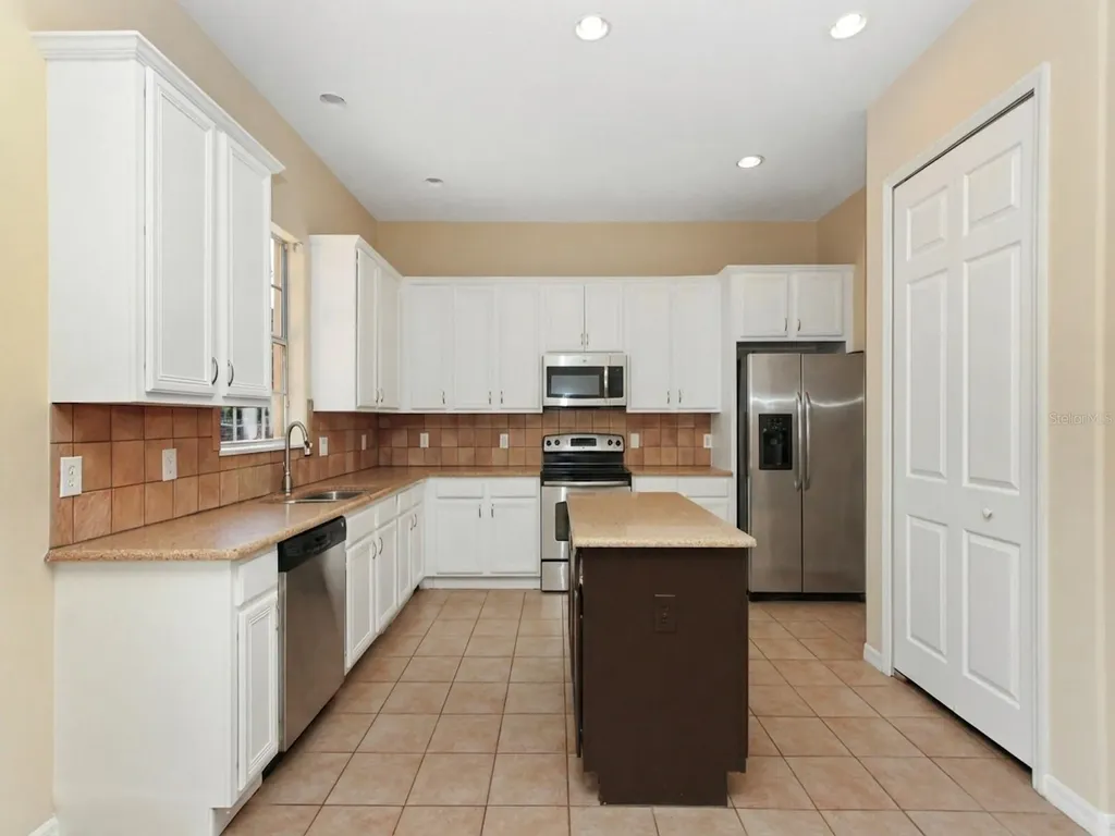408 River Song Court Orlando FL 32828