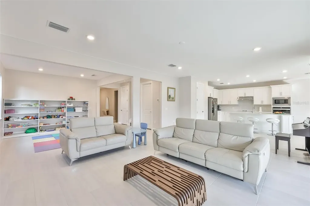 16320 Hidden Oak Loop Bradenton FL 34211