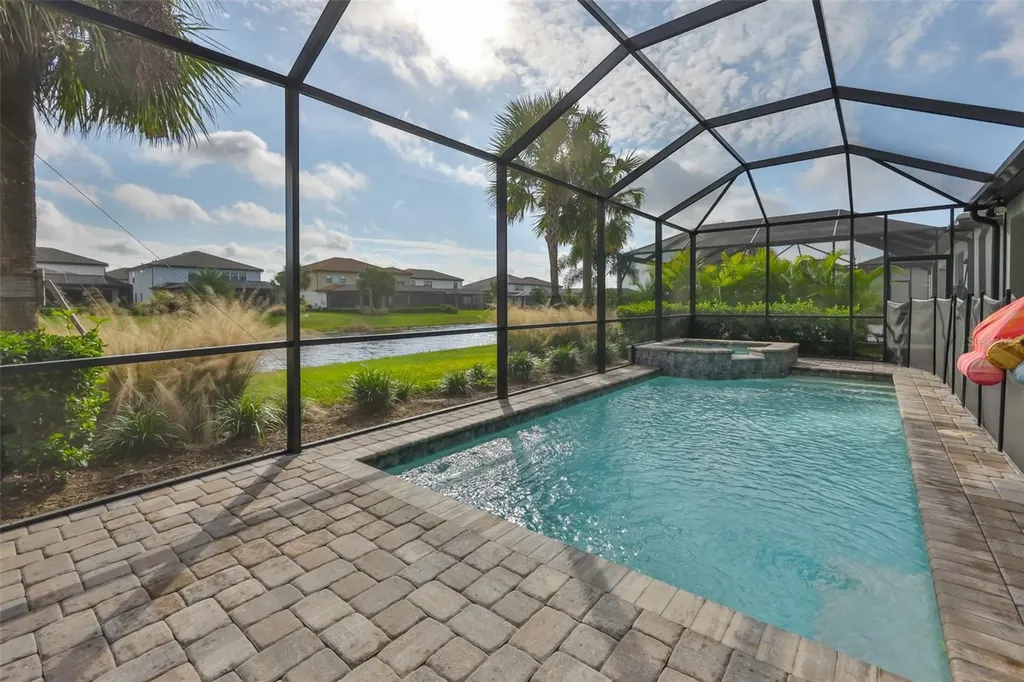 16320 Hidden Oak Loop Bradenton FL 34211