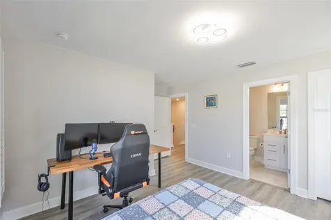 16320 Hidden Oak Loop Bradenton FL 34211
