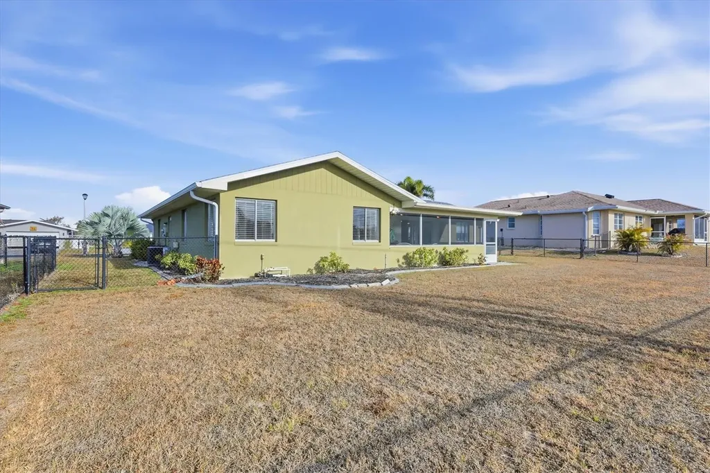 33 Annapolis Lane Rotonda West FL 33947