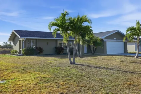 33 Annapolis Lane Rotonda West FL 33947