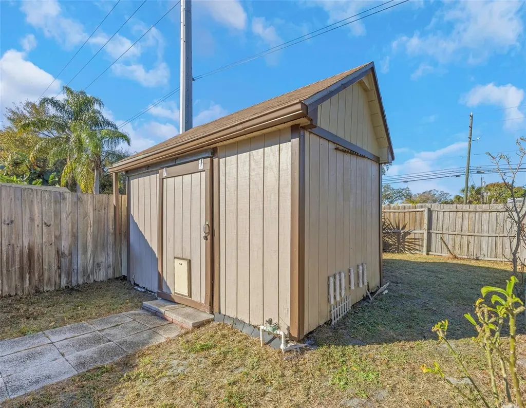 747 Brook Street Largo FL 33770