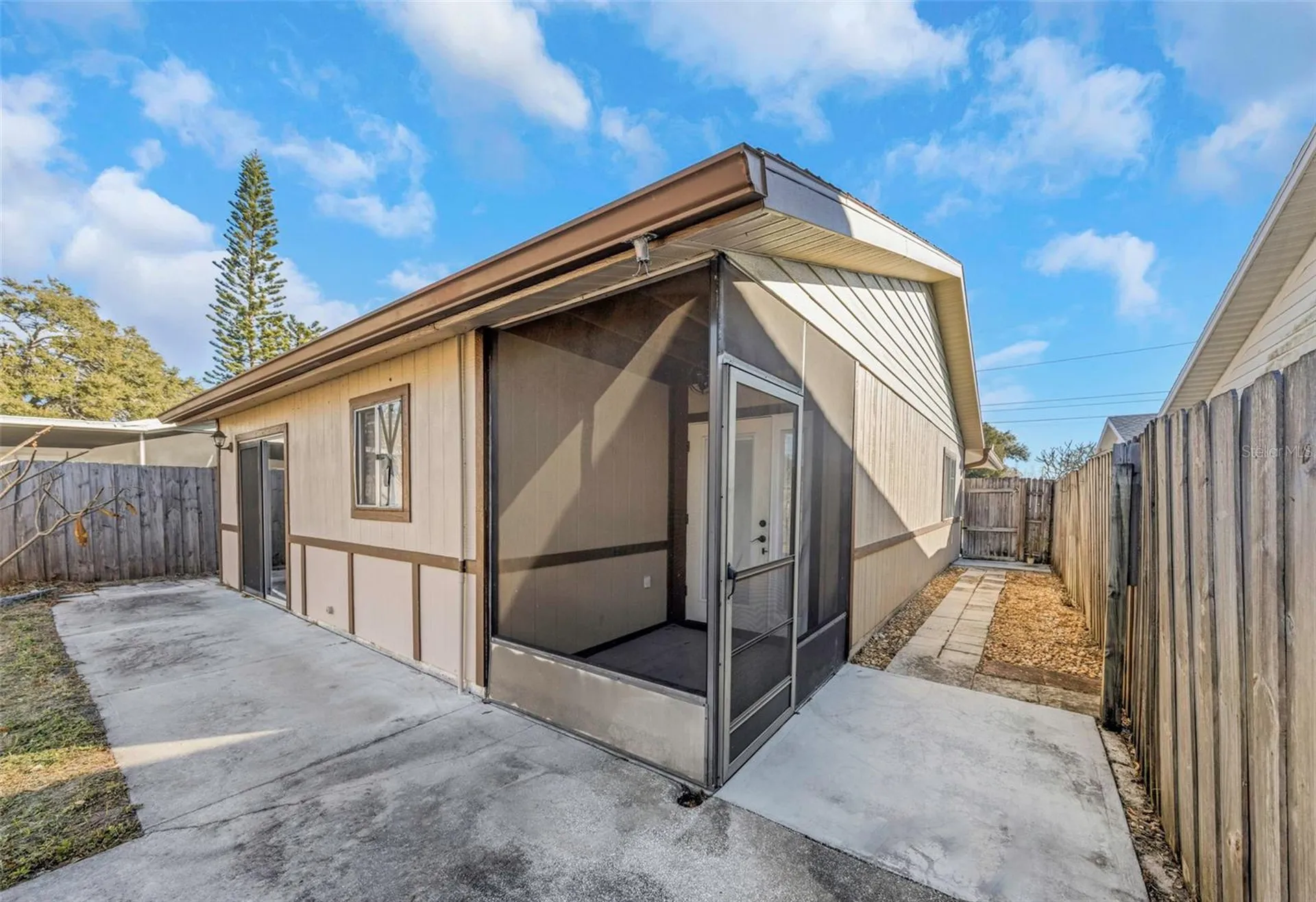 747 Brook Street Largo FL 33770