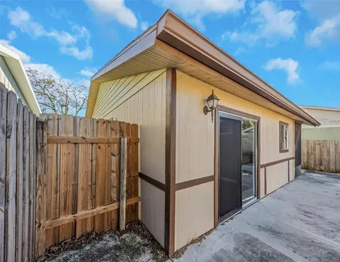 747 Brook Street Largo FL 33770