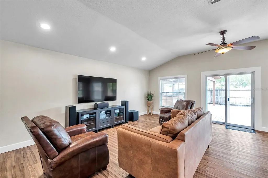 4815 Plantation Drive Tampa FL 33615