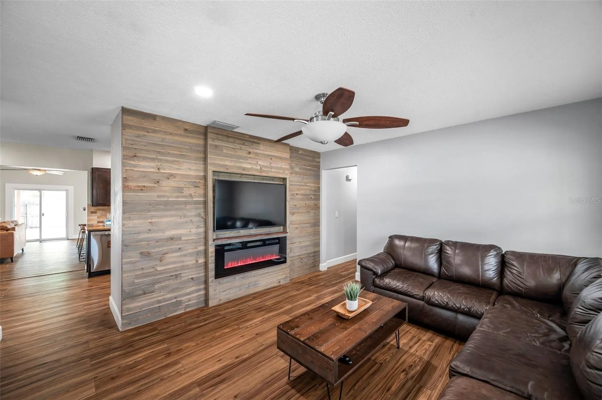 4815 Plantation Drive Tampa FL 33615