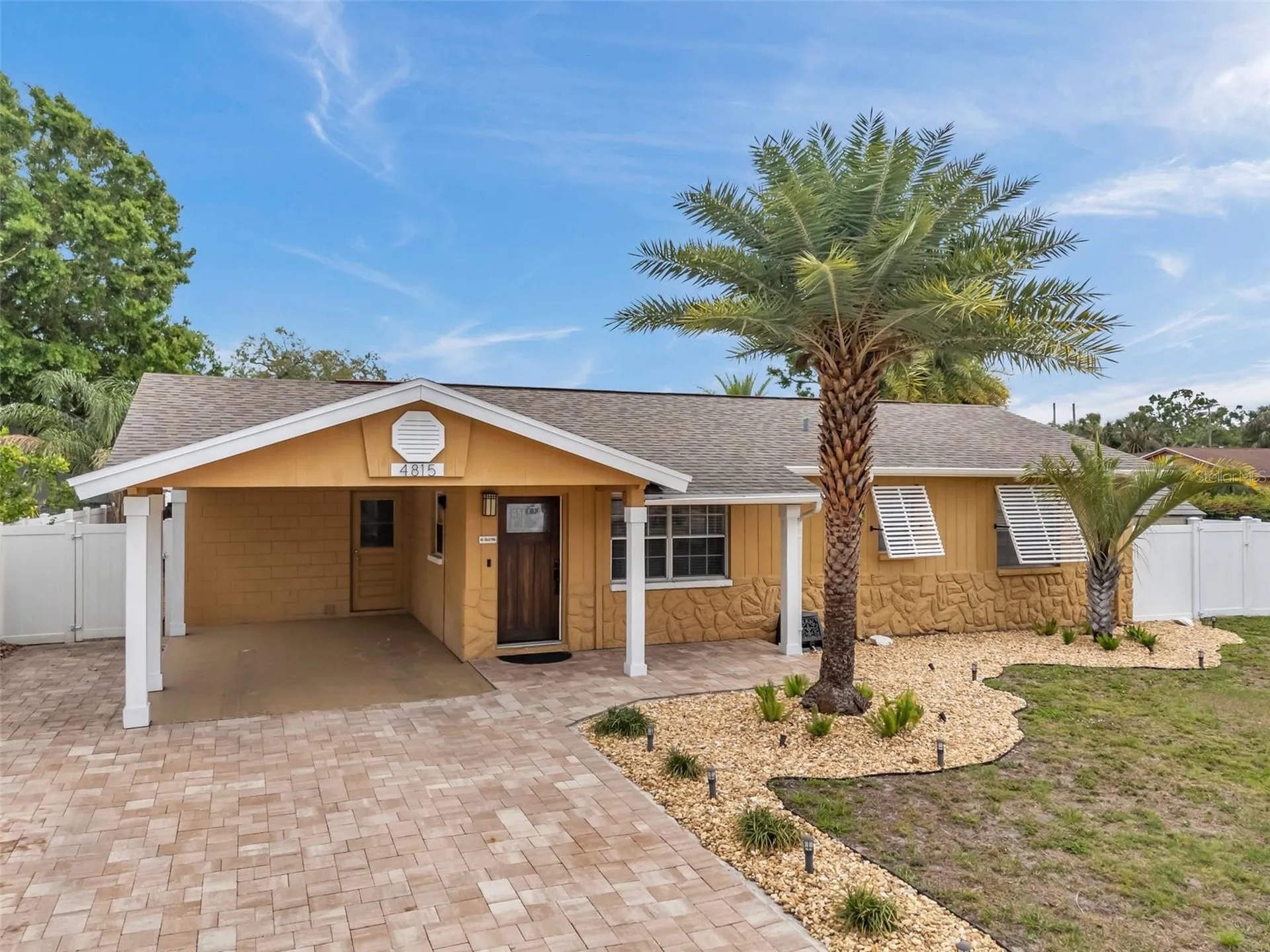 4815 Plantation Drive Tampa FL 33615