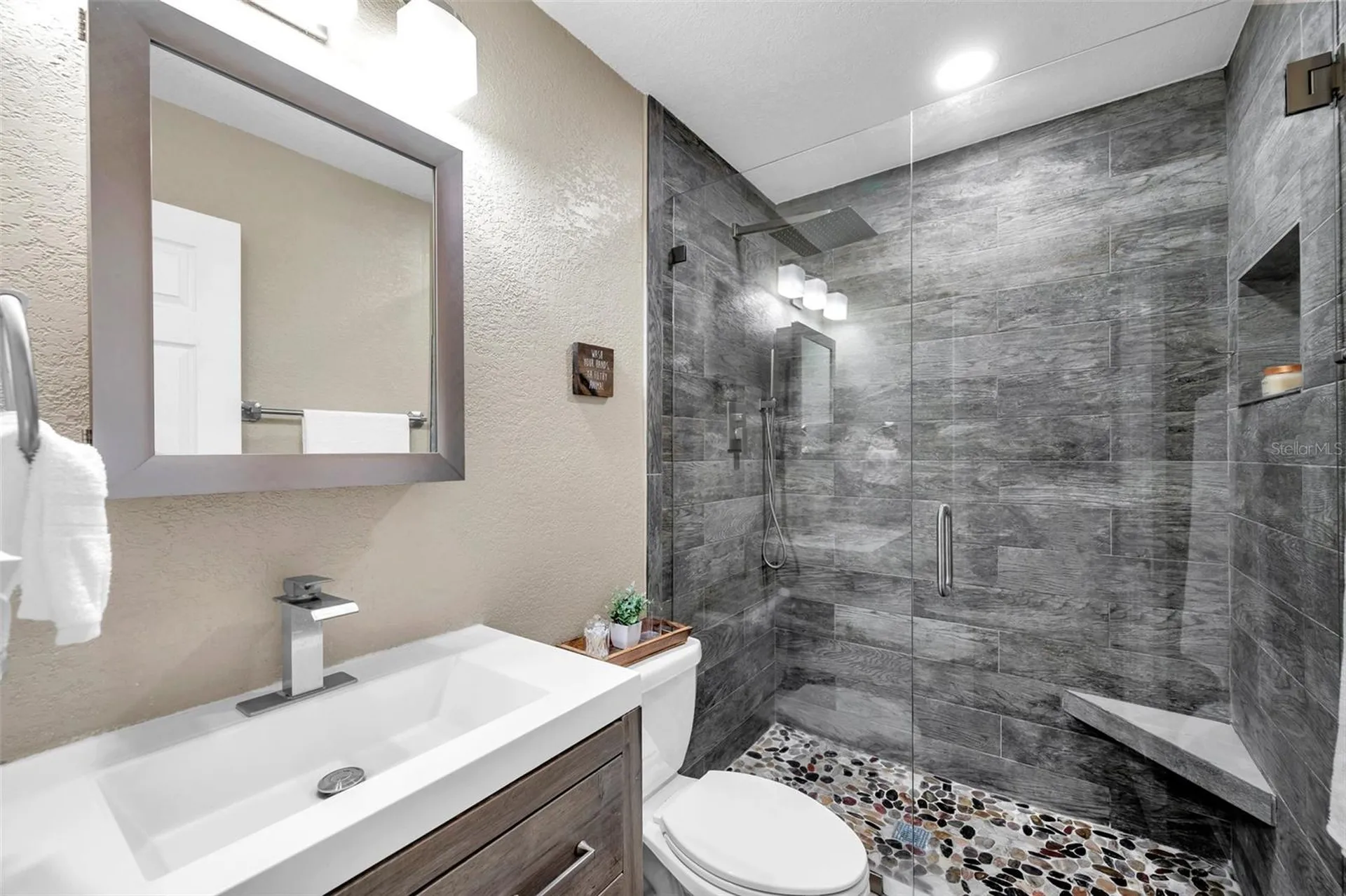 4815 Plantation Drive Tampa FL 33615
