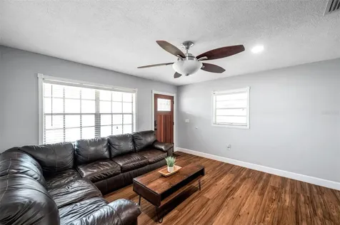 4815 Plantation Drive Tampa FL 33615