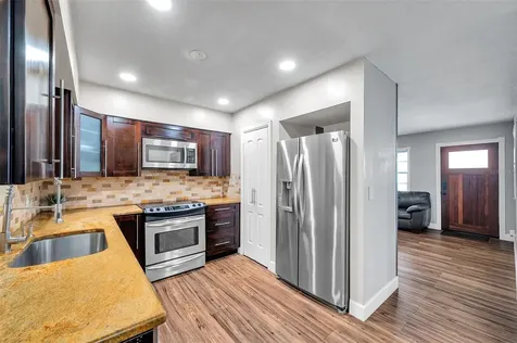 4815 Plantation Drive Tampa FL 33615