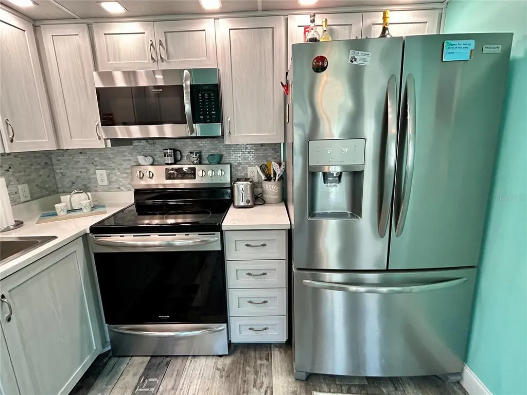 2296 Monaco Lane Clearwater FL 33763