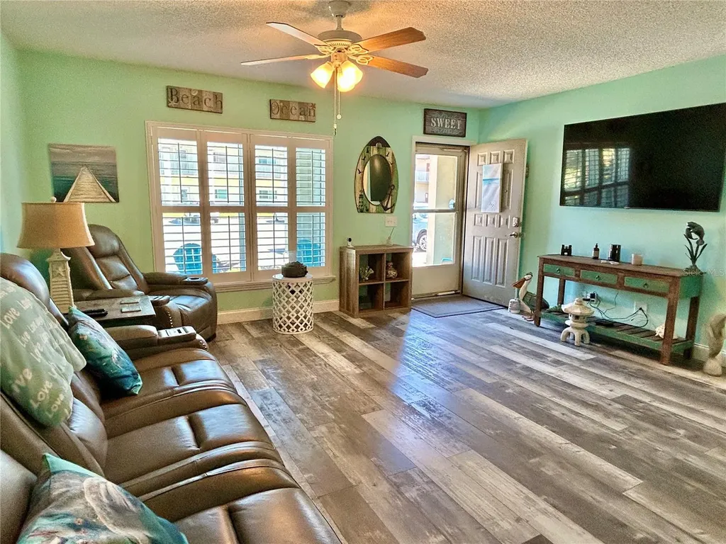 2296 Monaco Lane Clearwater FL 33763