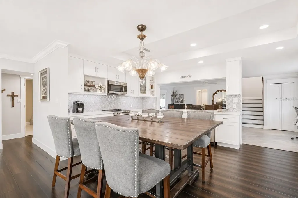 427 Villagrande Avenue S St Petersburg FL 33707