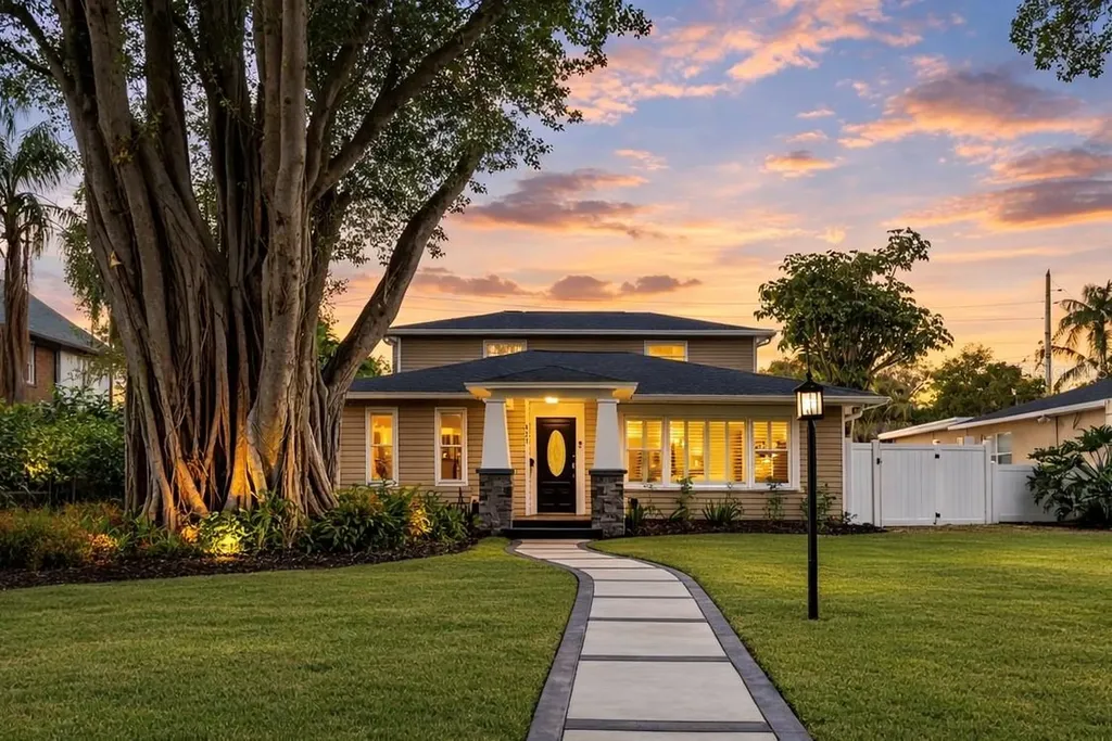 427 Villagrande Avenue S St Petersburg FL 33707