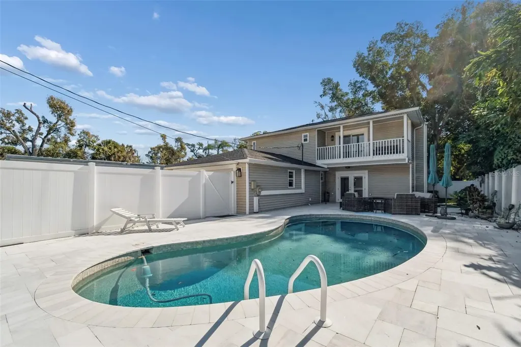 427 Villagrande Avenue S St Petersburg FL 33707