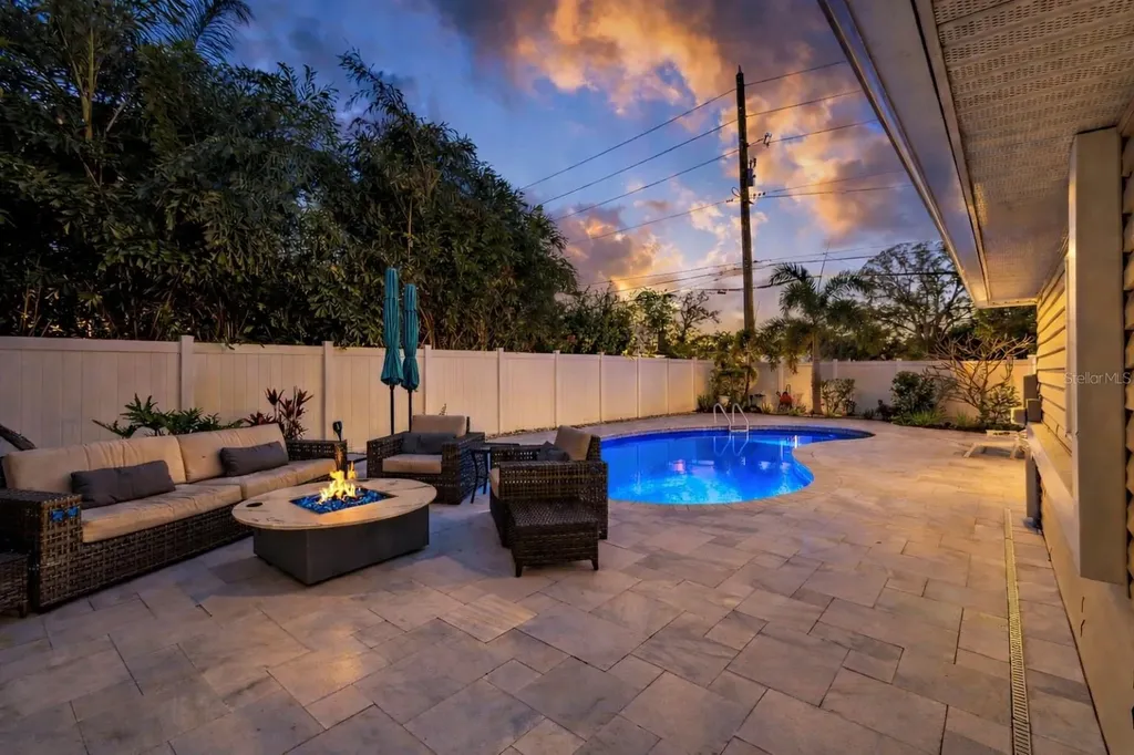 427 Villagrande Avenue S St Petersburg FL 33707