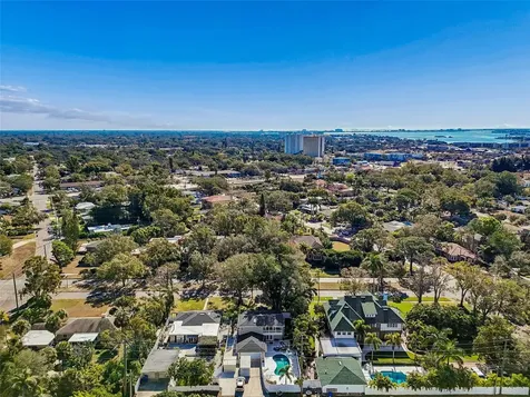 427 Villagrande Avenue S St Petersburg FL 33707