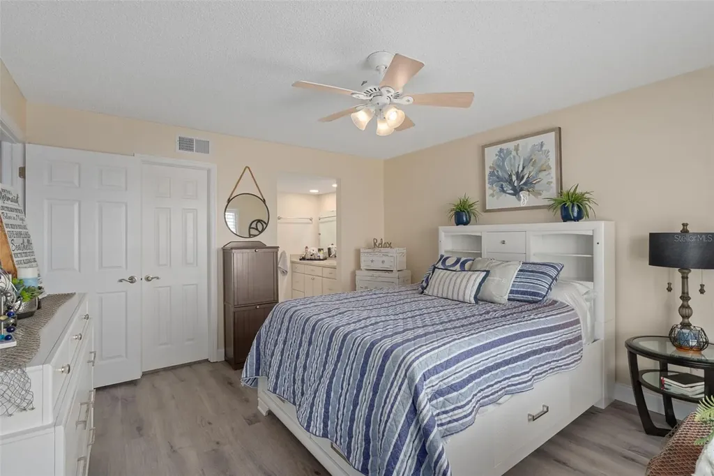 4550 Bay Boulevard Port Richey FL 34668