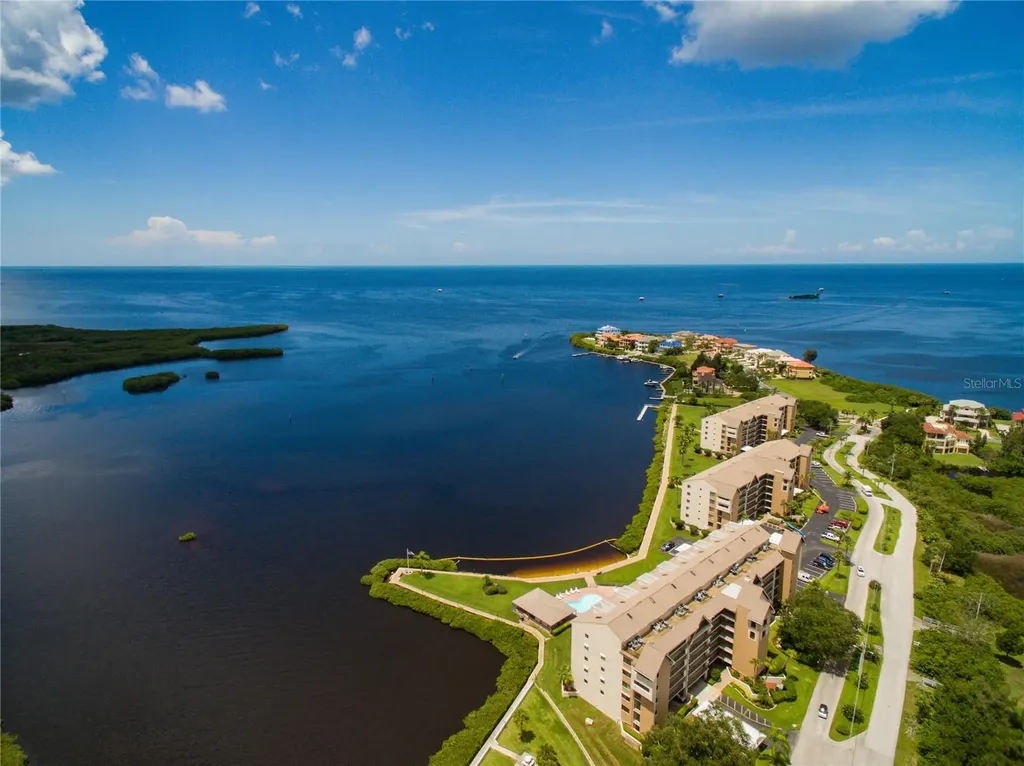 4550 Bay Boulevard Port Richey FL 34668