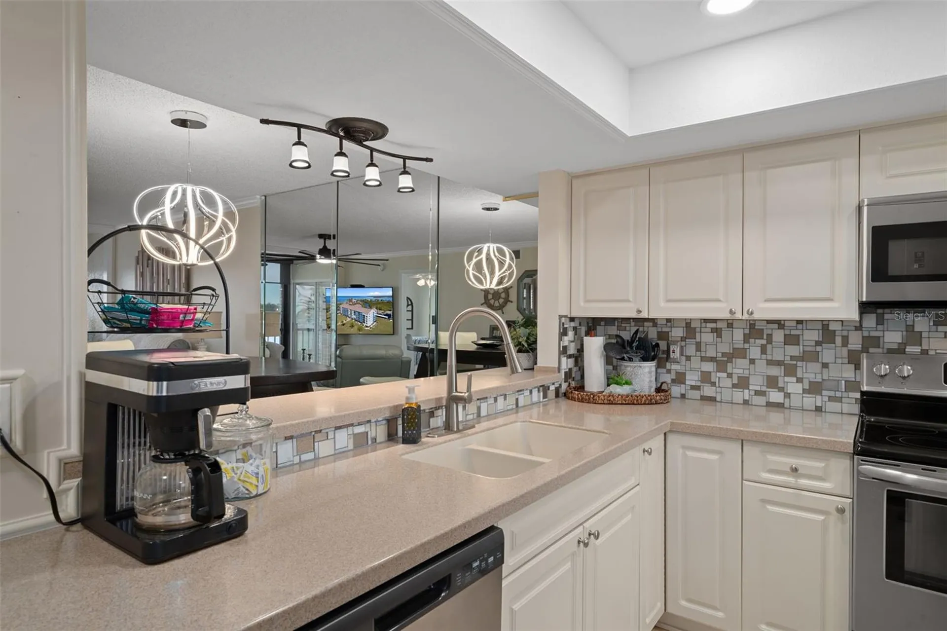 4550 Bay Boulevard Port Richey FL 34668
