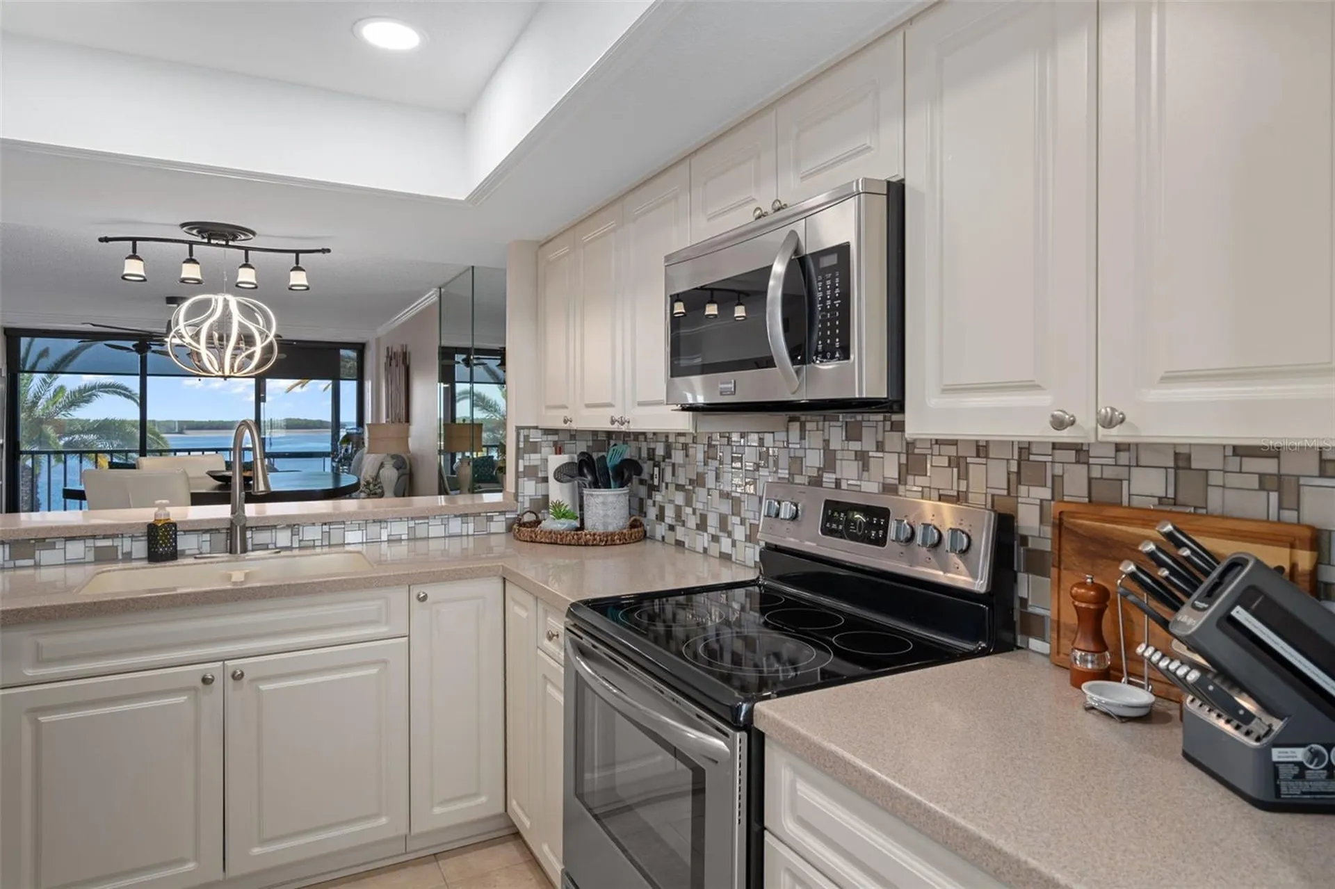 4550 Bay Boulevard Port Richey FL 34668