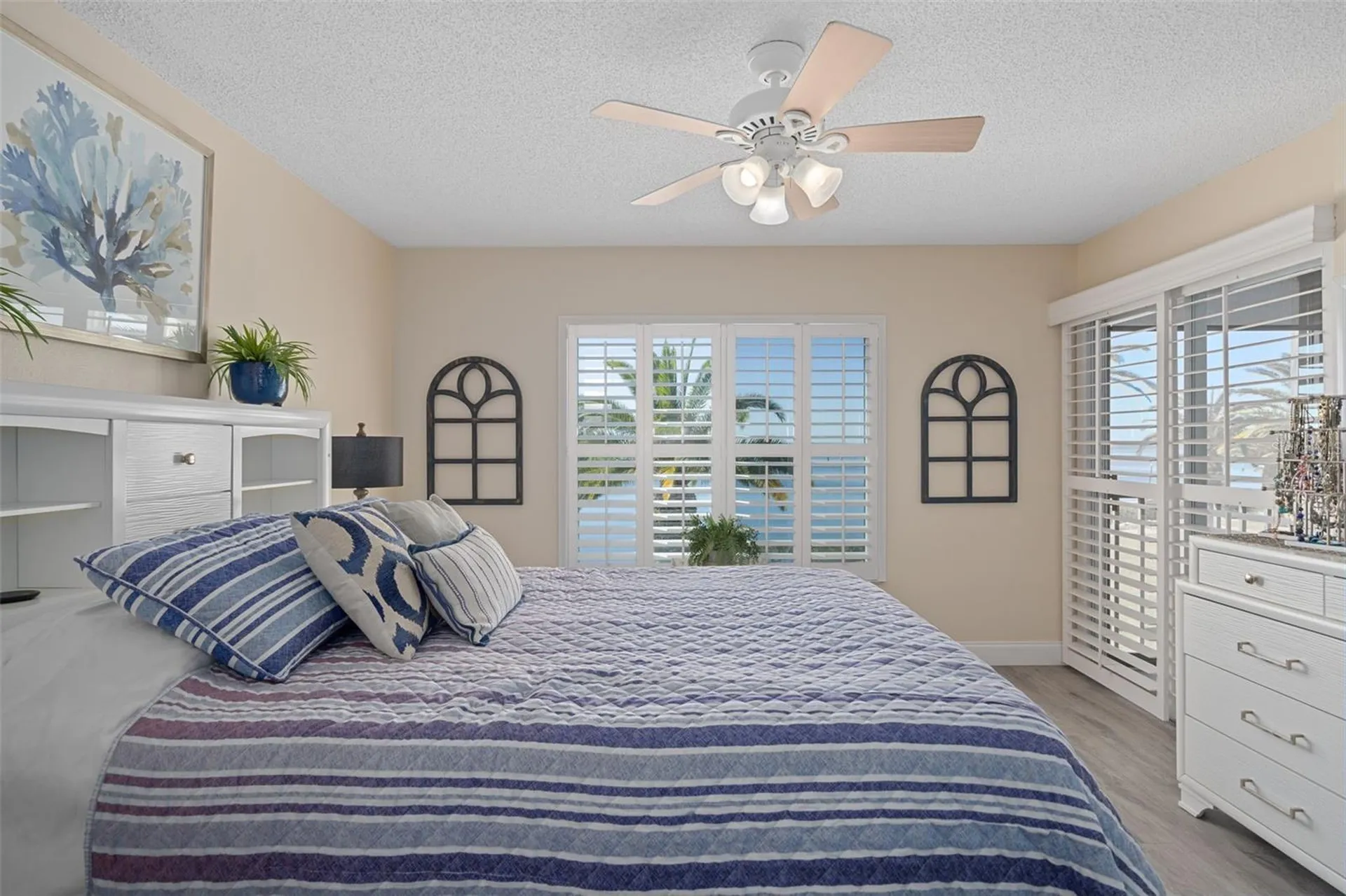 4550 Bay Boulevard Port Richey FL 34668