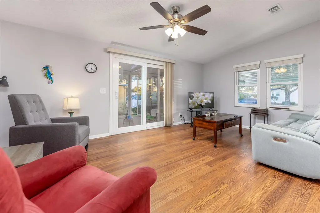 605 Rainbow Boulevard Lady Lake FL 32159
