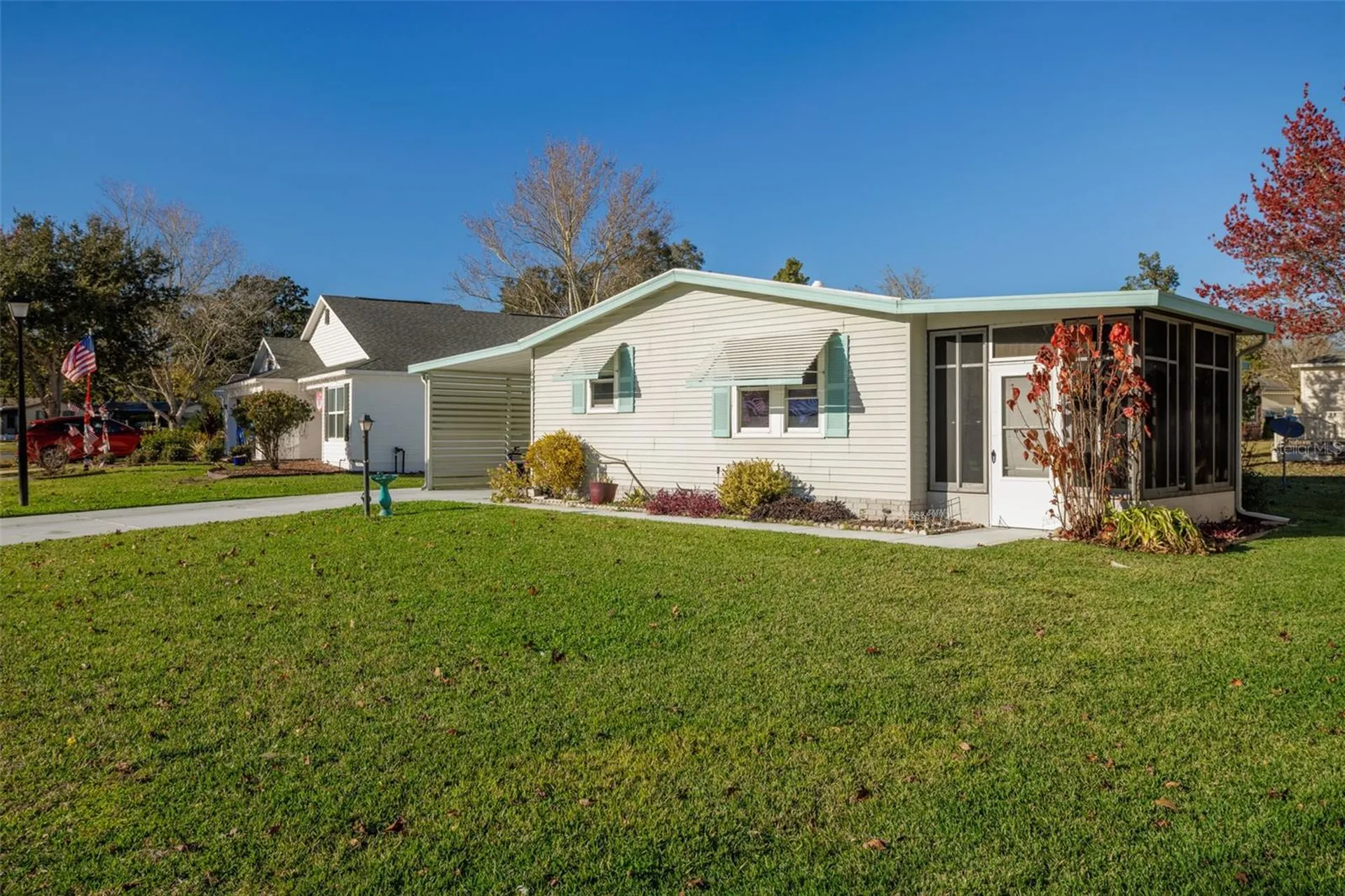 605 Rainbow Boulevard Lady Lake FL 32159