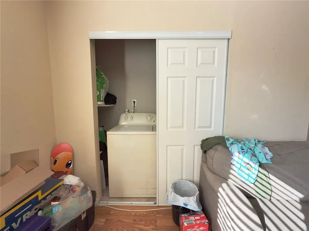 433 86th Avenue N St Petersburg FL 33702