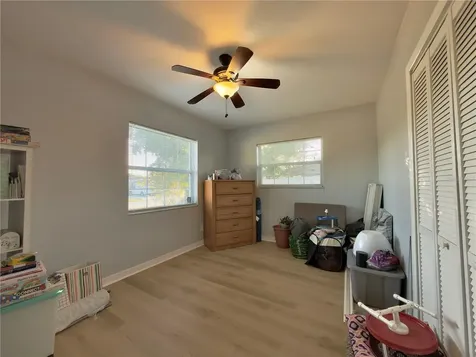 433 86th Avenue N St Petersburg FL 33702