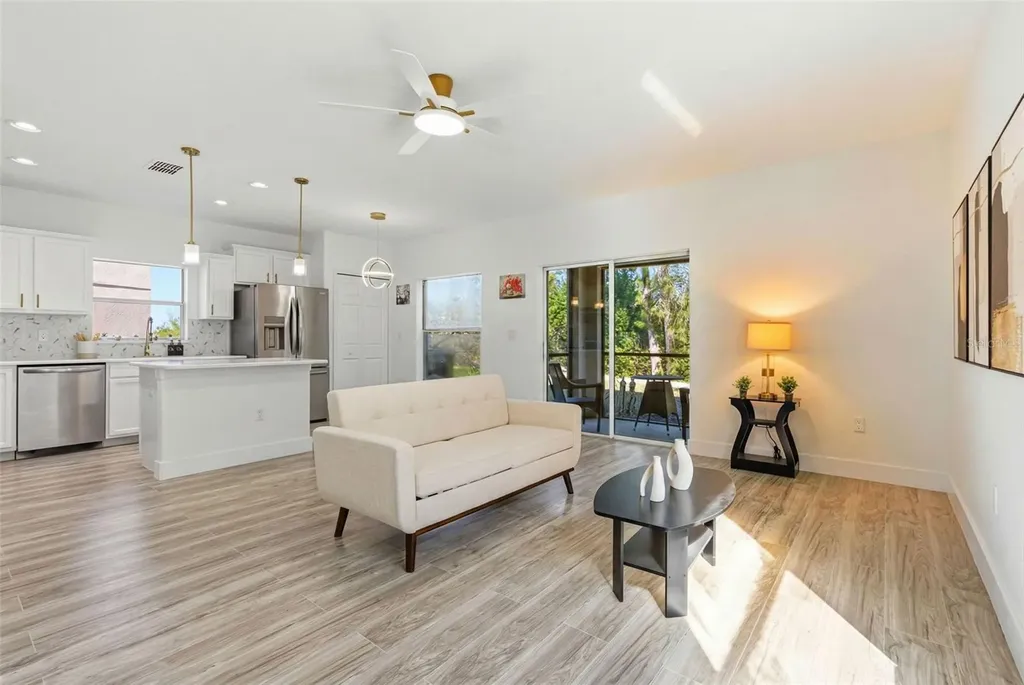1421 Tahoe Springs Court Ruskin FL 33570