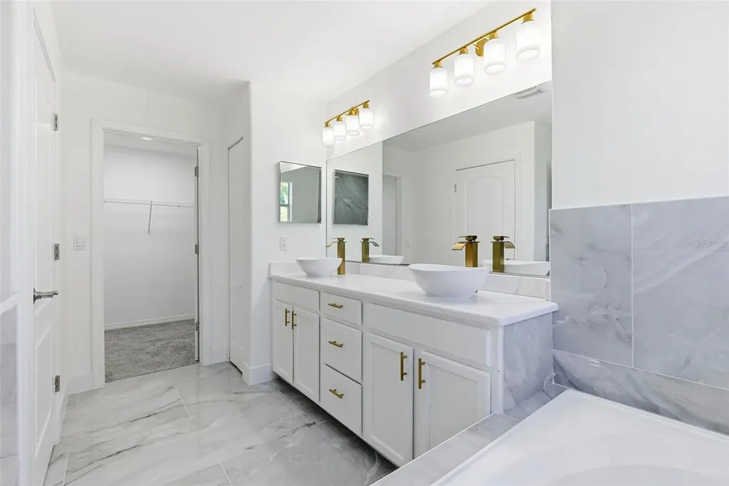 1421 Tahoe Springs Court Ruskin FL 33570
