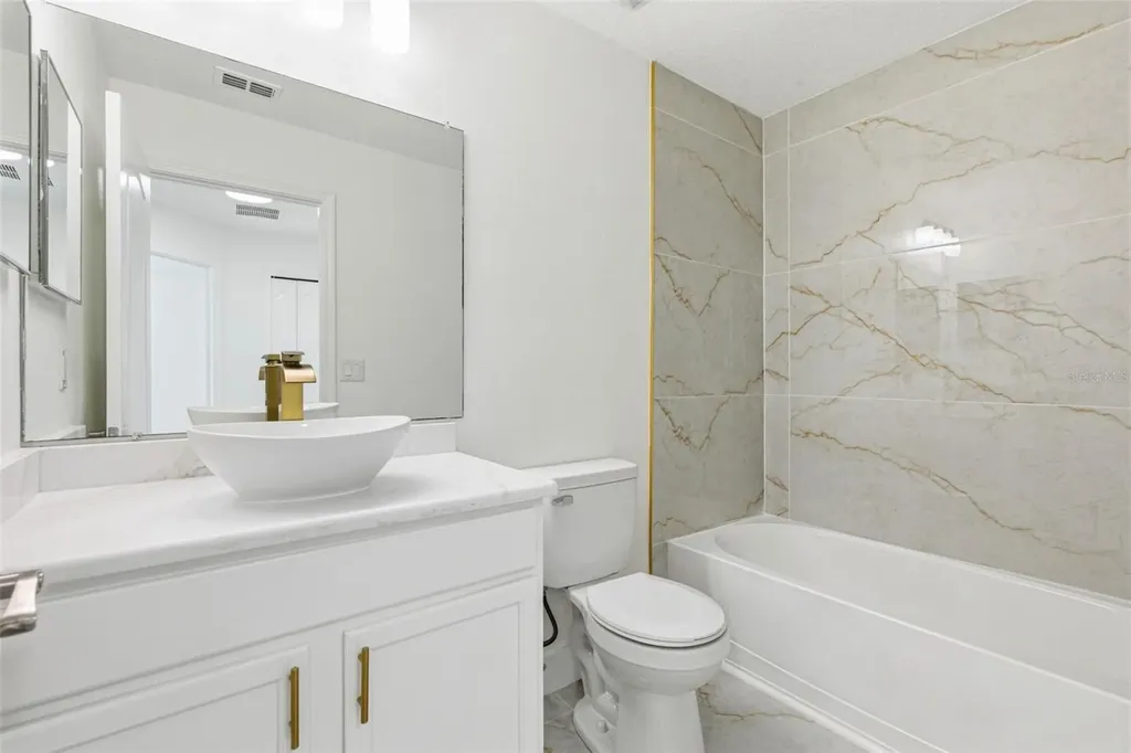 1421 Tahoe Springs Court Ruskin FL 33570