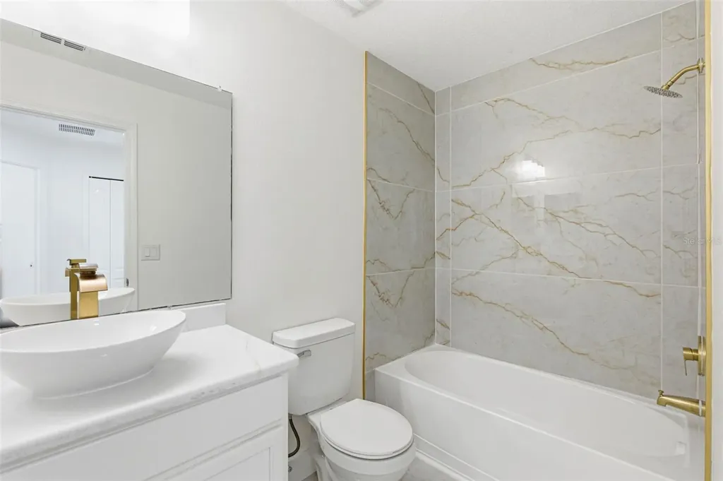 1421 Tahoe Springs Court Ruskin FL 33570
