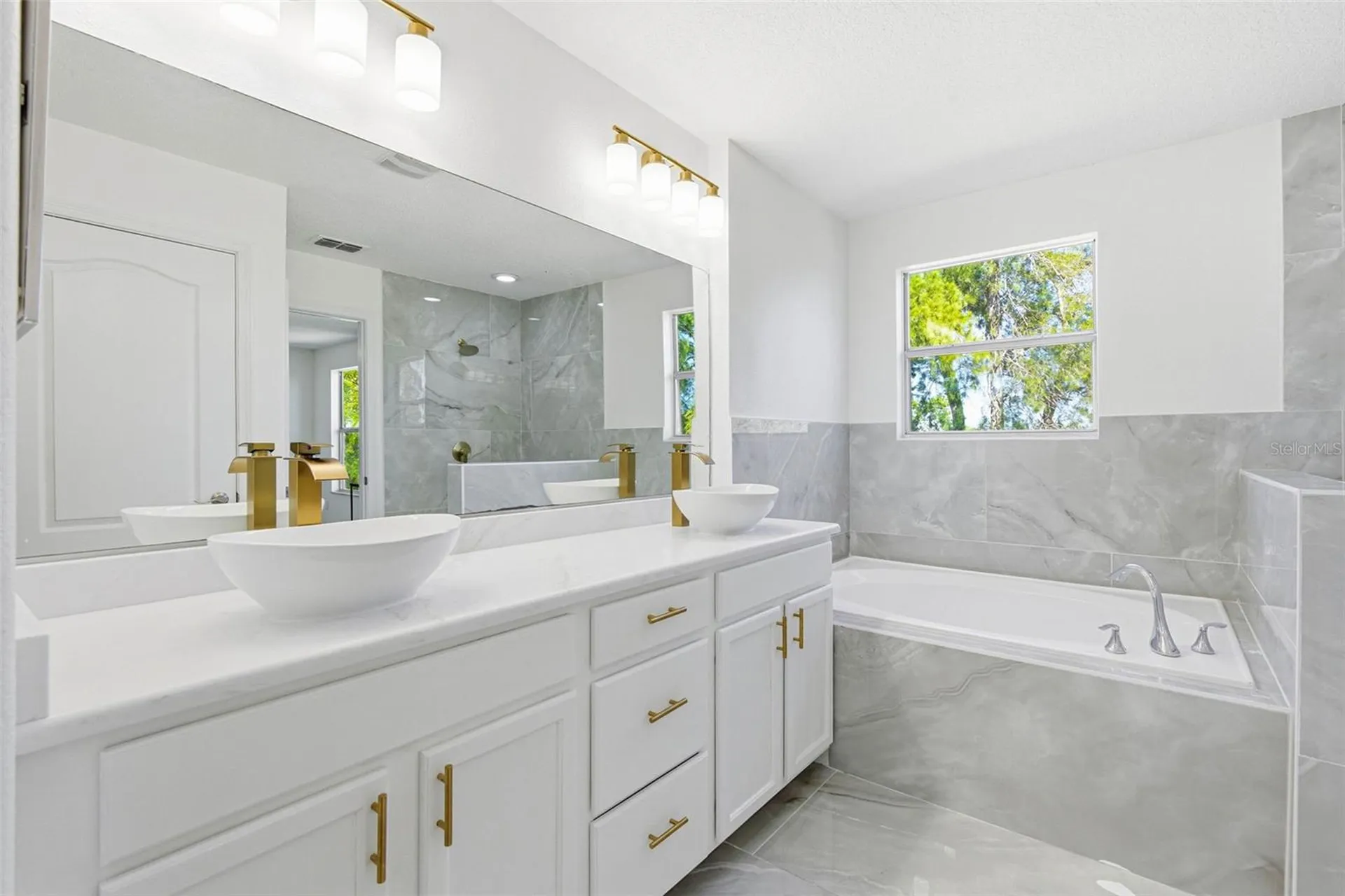 1421 Tahoe Springs Court Ruskin FL 33570