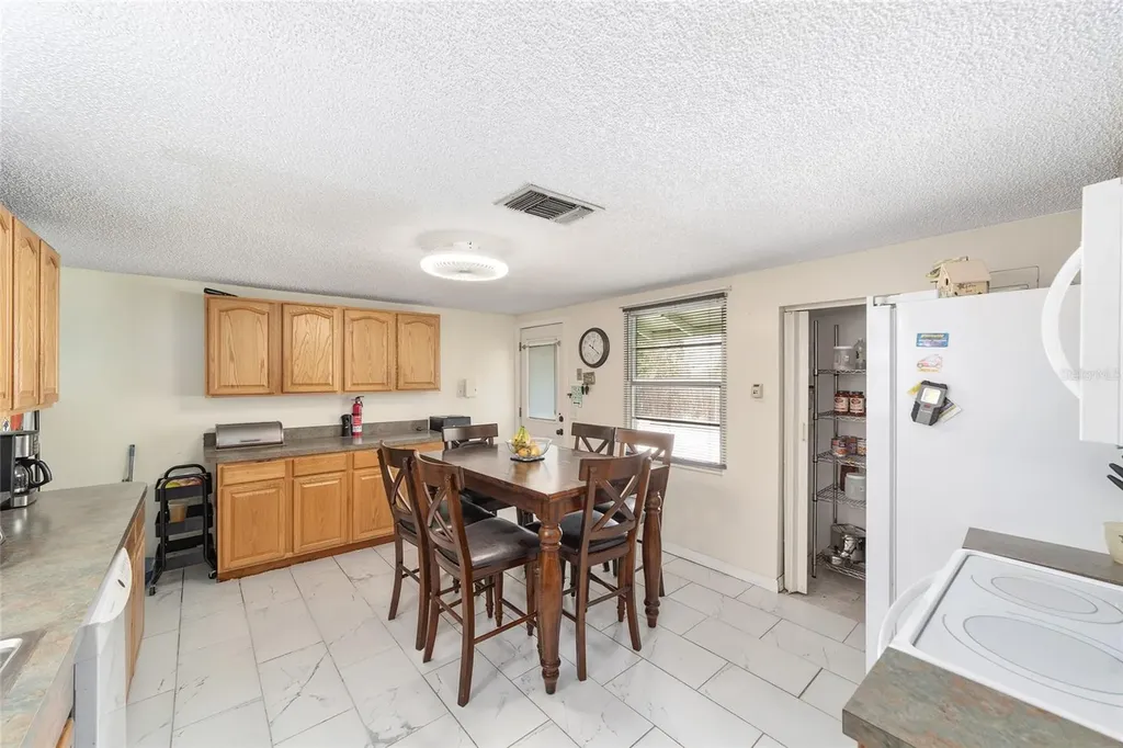 7075 SE Highway 25a Belleview FL 34420