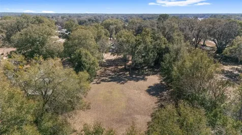 7075 SE Highway 25a Belleview FL 34420